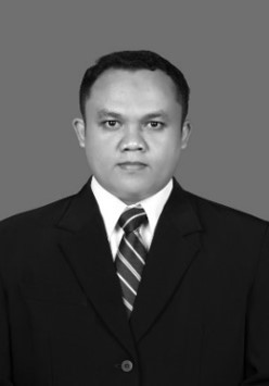 Dr. Sugihartto, M.Si